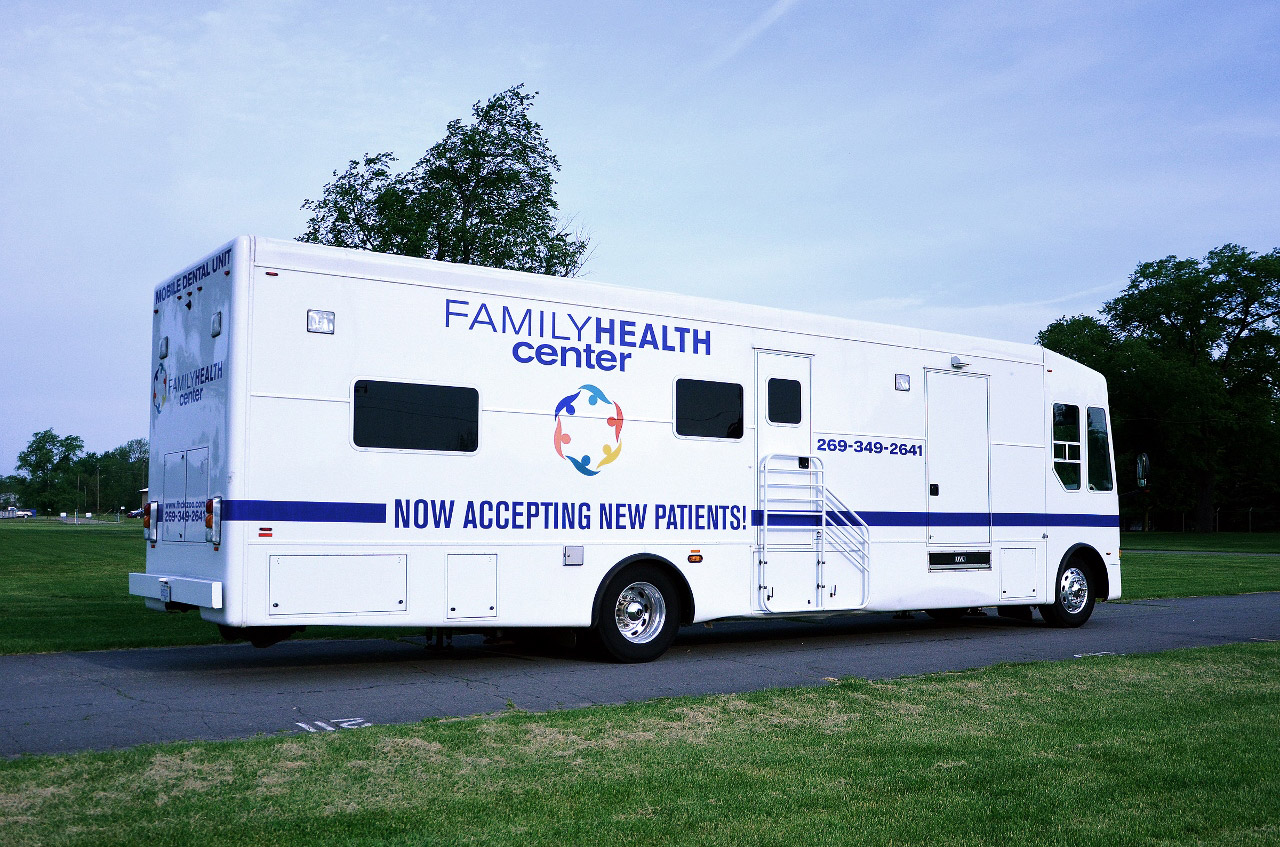 Mobile Dental Unit